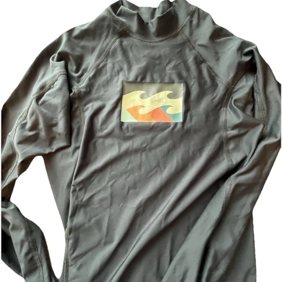 Billabong Gray Rash Guard with Wave Graphic - Picture 1 of 6